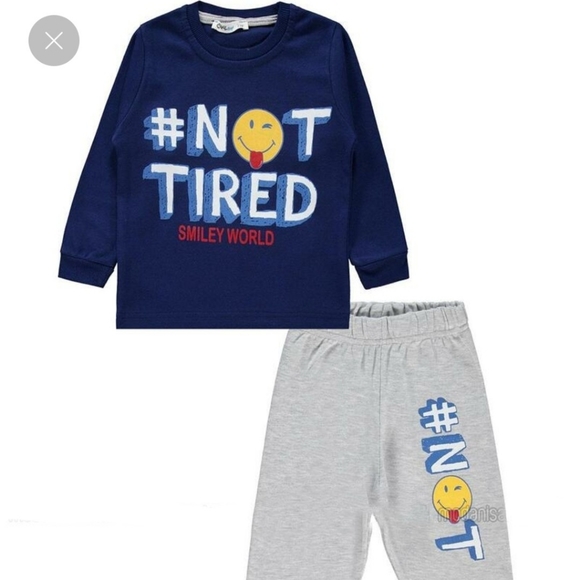 Clothes - Picture 1 of 2